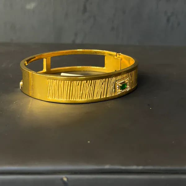Green Square Stone - - Anti-Tarnish - BLINGARI - Media 2